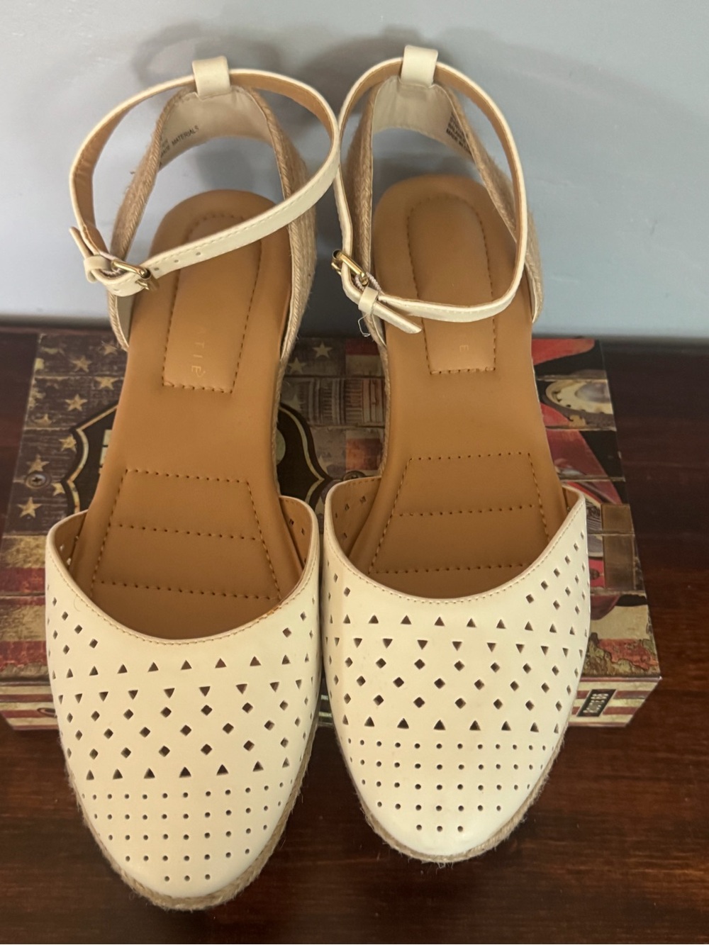 EUC Kelly & Katie Cream Perforated Espadrille Ankle-Strap Flats